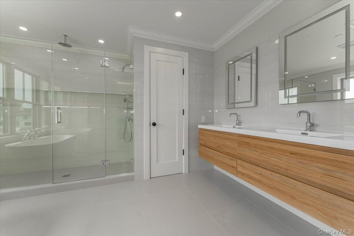 Bathroom, Dual Sink Vanities, Glass Shower, Interior, Recessed Lighting