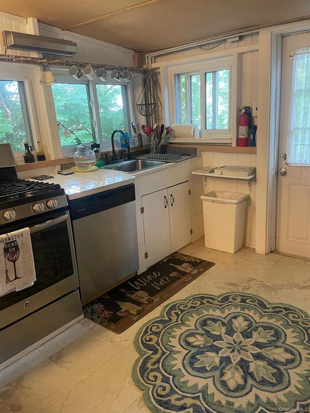 Interior, Kitchen, Stainless Steel Appliances