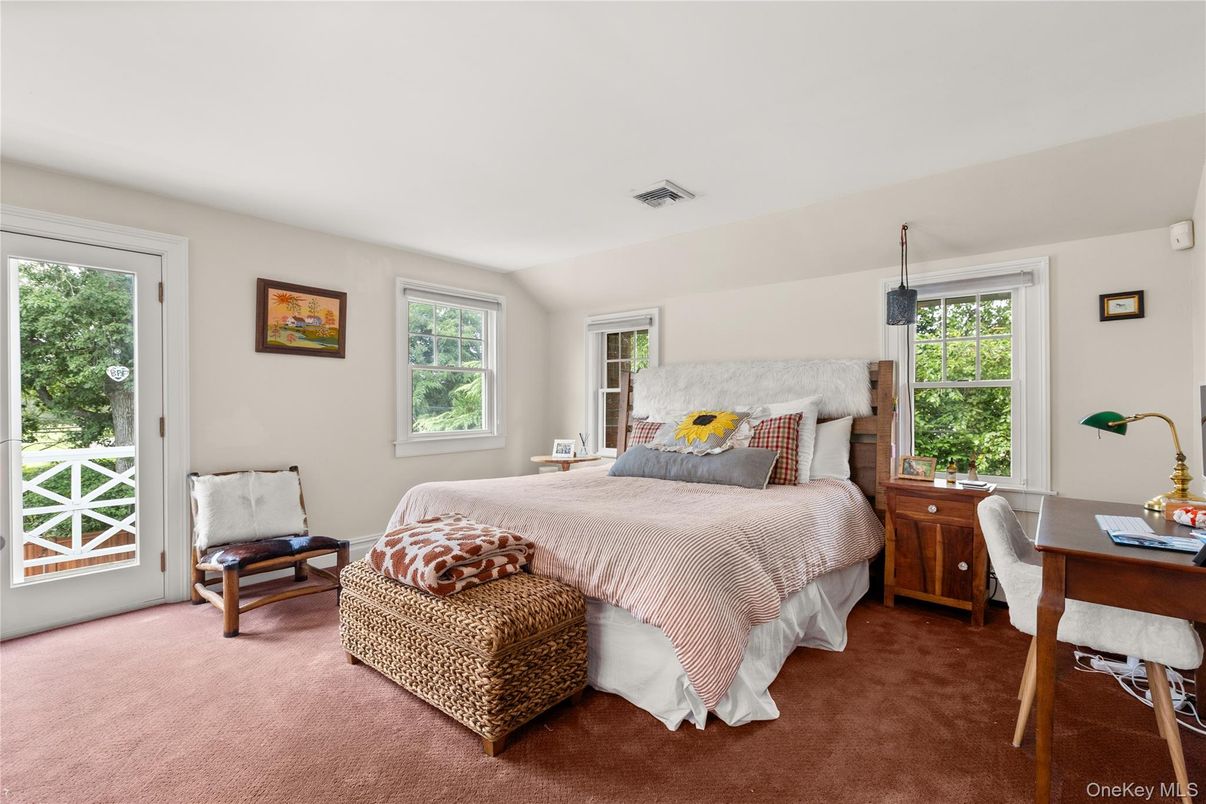 Bedroom, Interior, Pendant Lights