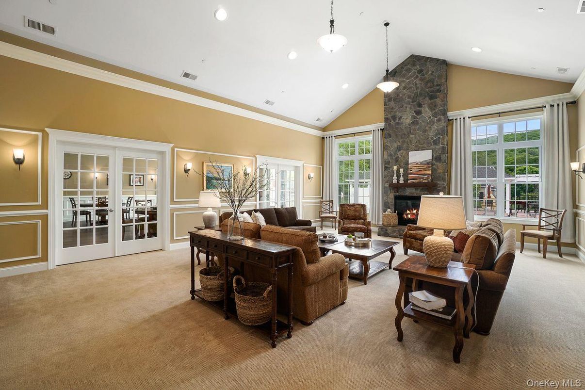 Fireplace, Interior, Living room, Pendant Lights, Recessed Lighting