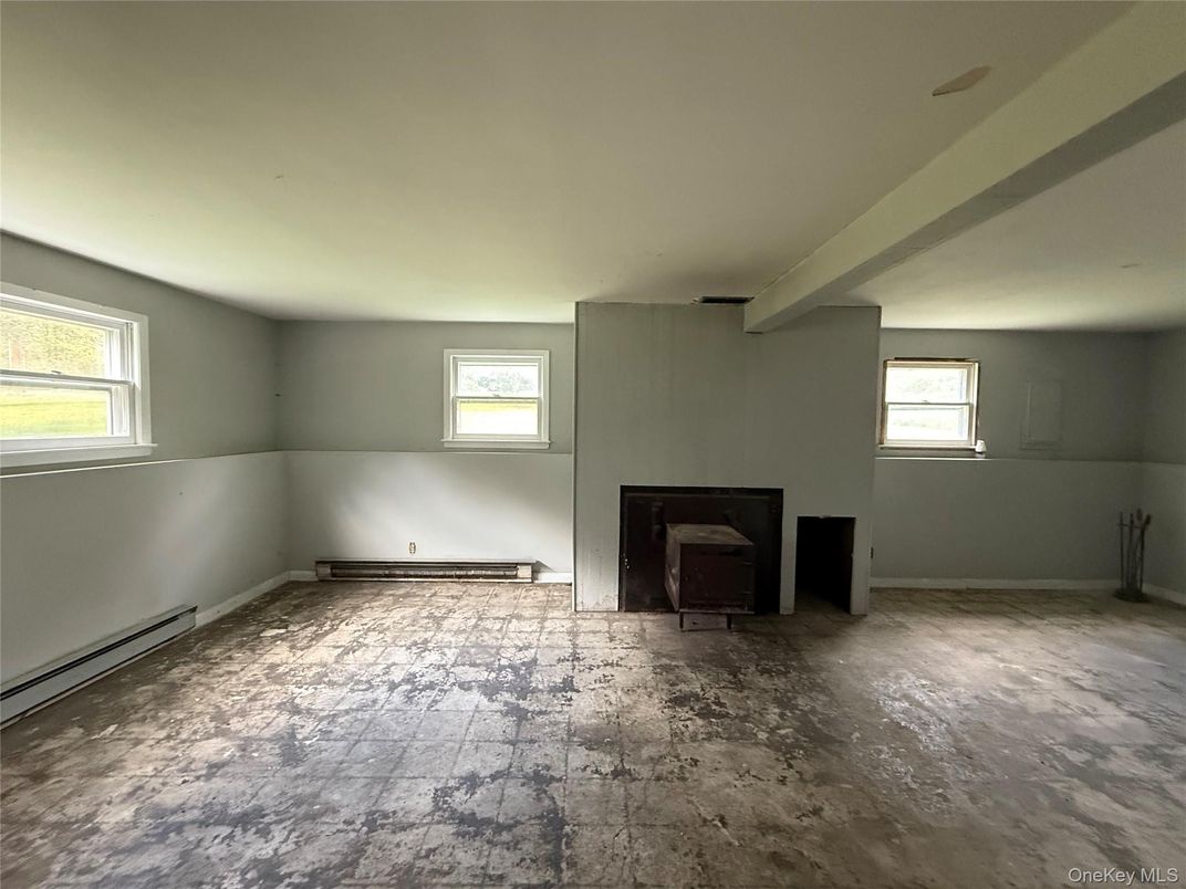 Empty room, Fireplace, Interior