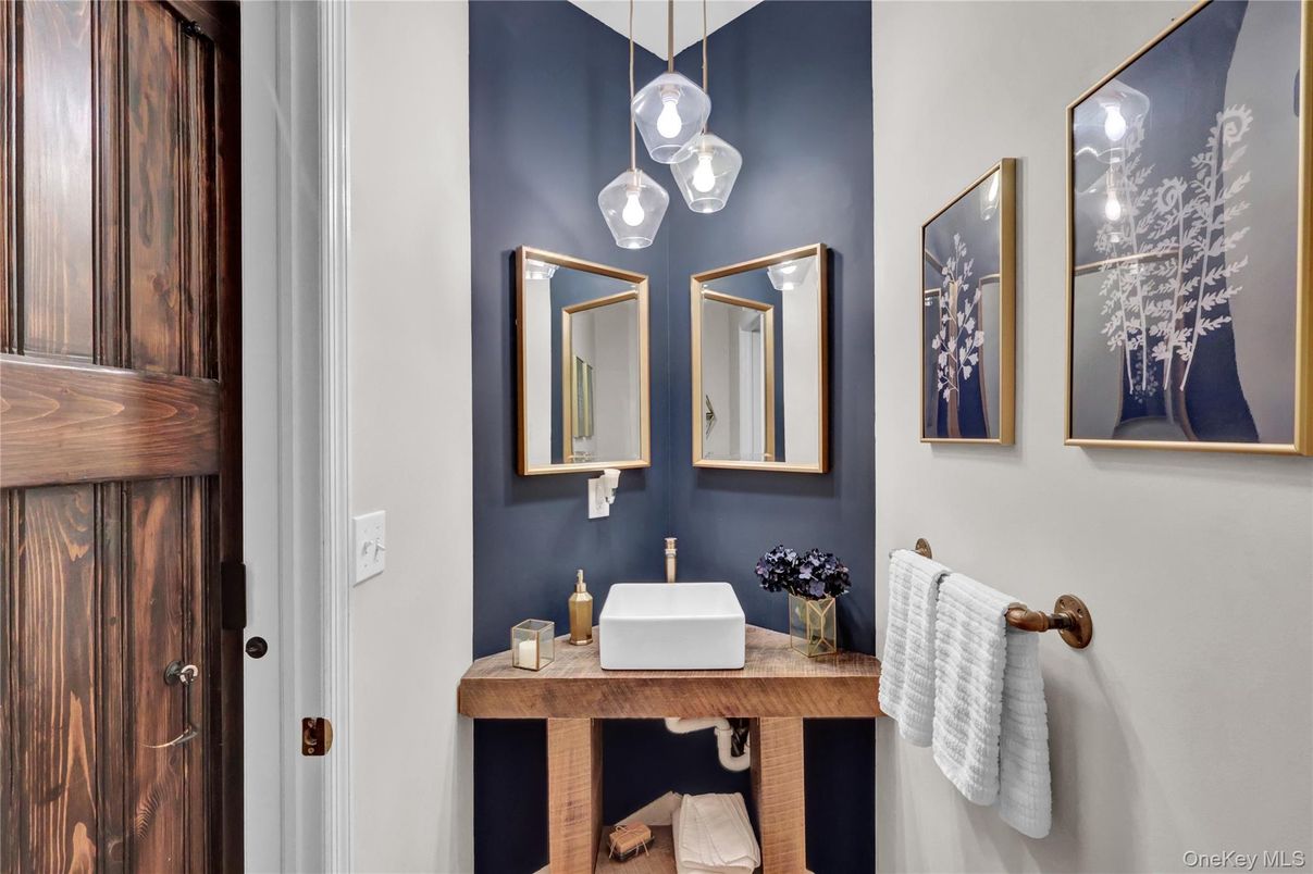 Bathroom, Interior, Pendant Lights
