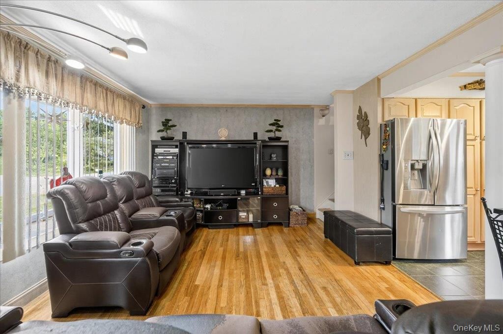 Home Theatre Room, Interior, Kitchen, Living room, Stainless Steel Appliances, Wood Texture Flooring
