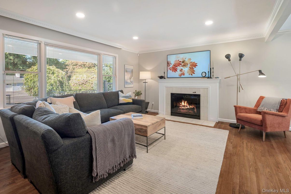 Fireplace, Interior, Living room, Recessed Lighting, Wood Texture Flooring