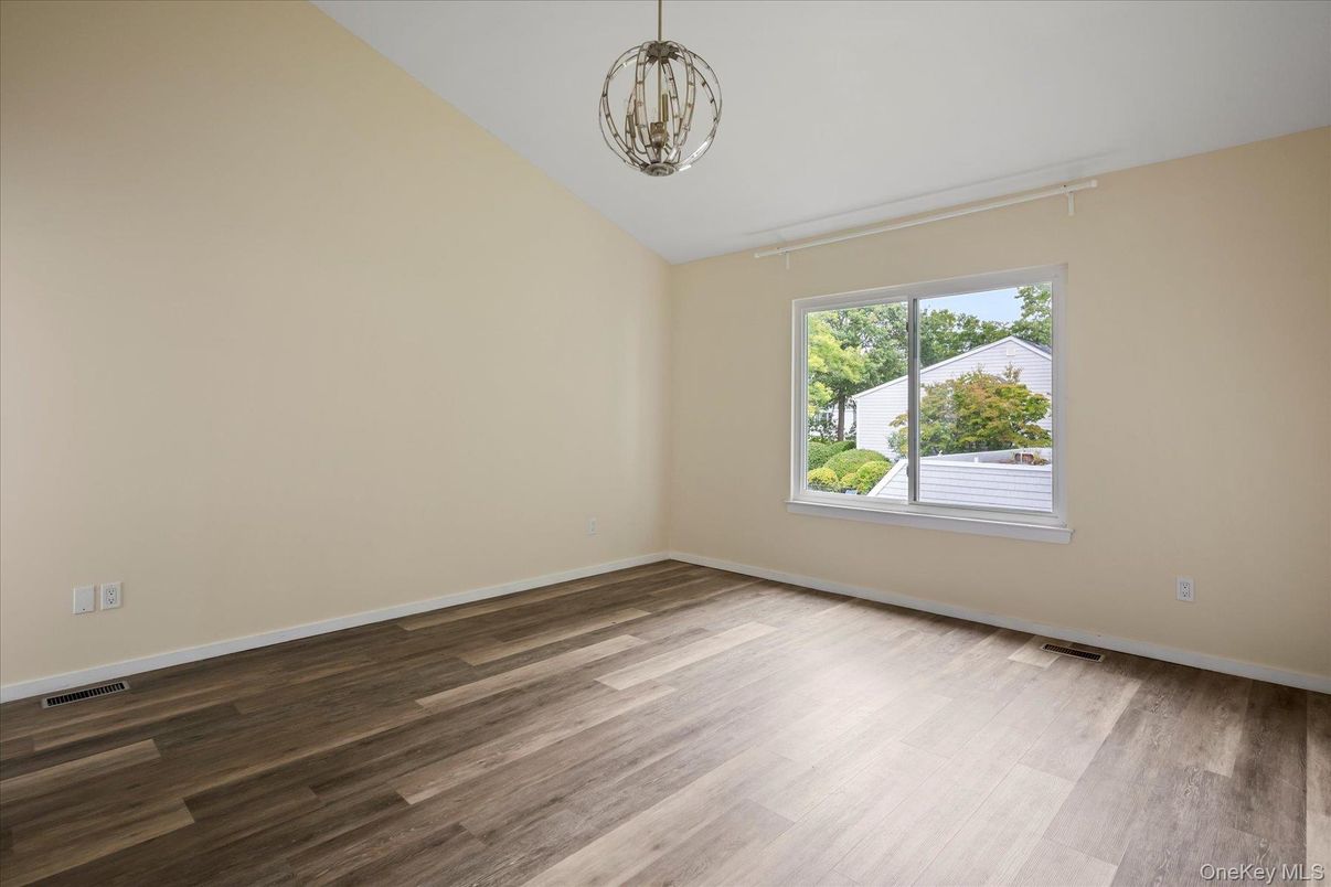 Empty room, Interior, Pendant Lights, Wood Texture Flooring