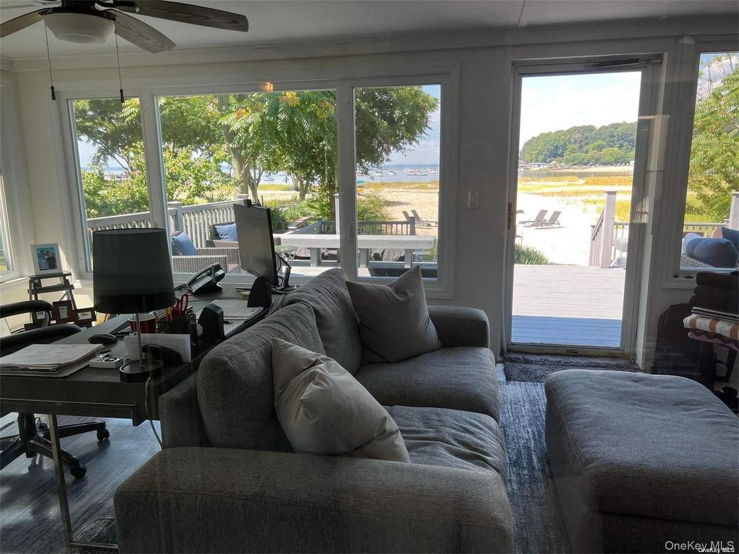 Home Office, Interior, Water