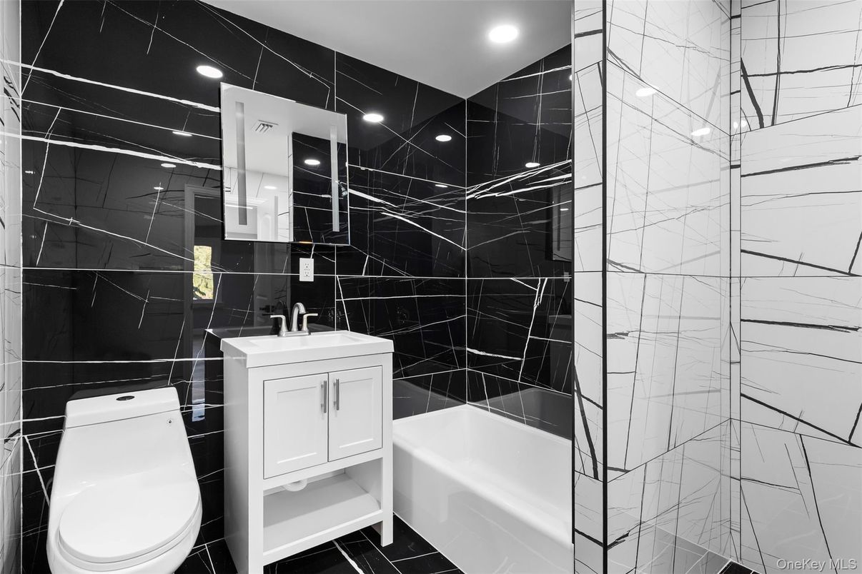 Bathroom, Interior, Marble Walls, Recessed Lighting