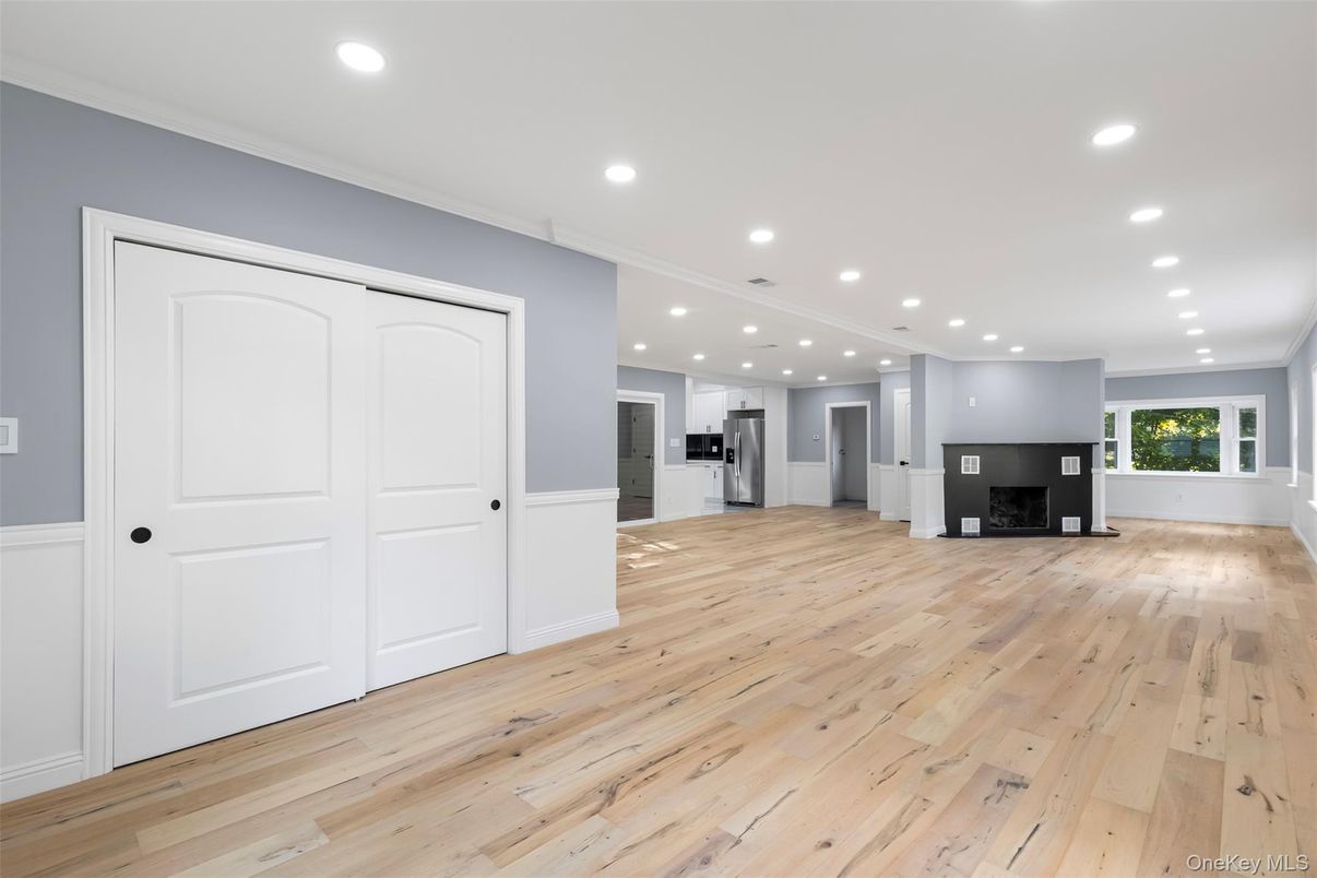 Empty room, Interior, Kitchen, Recessed Lighting, Wood Texture Flooring