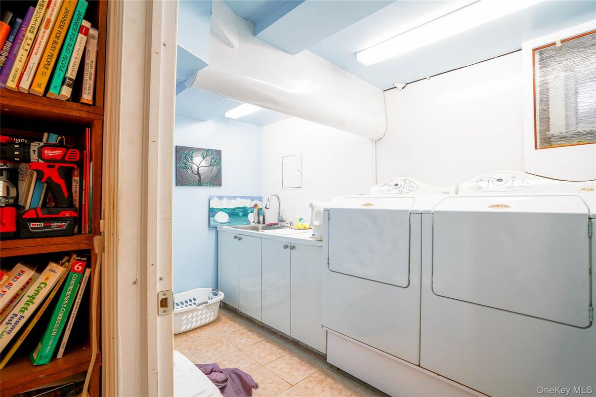 Interior, Utility Closets, Washer