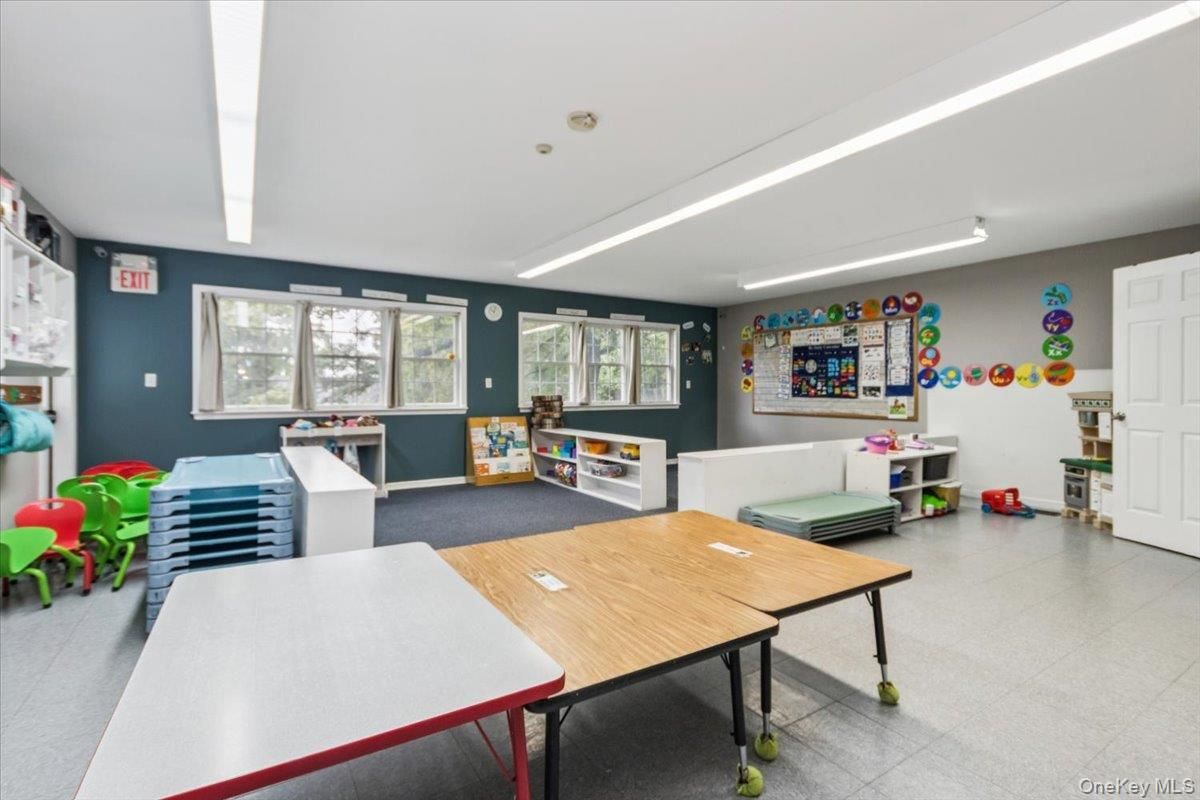 Dining room, Interior