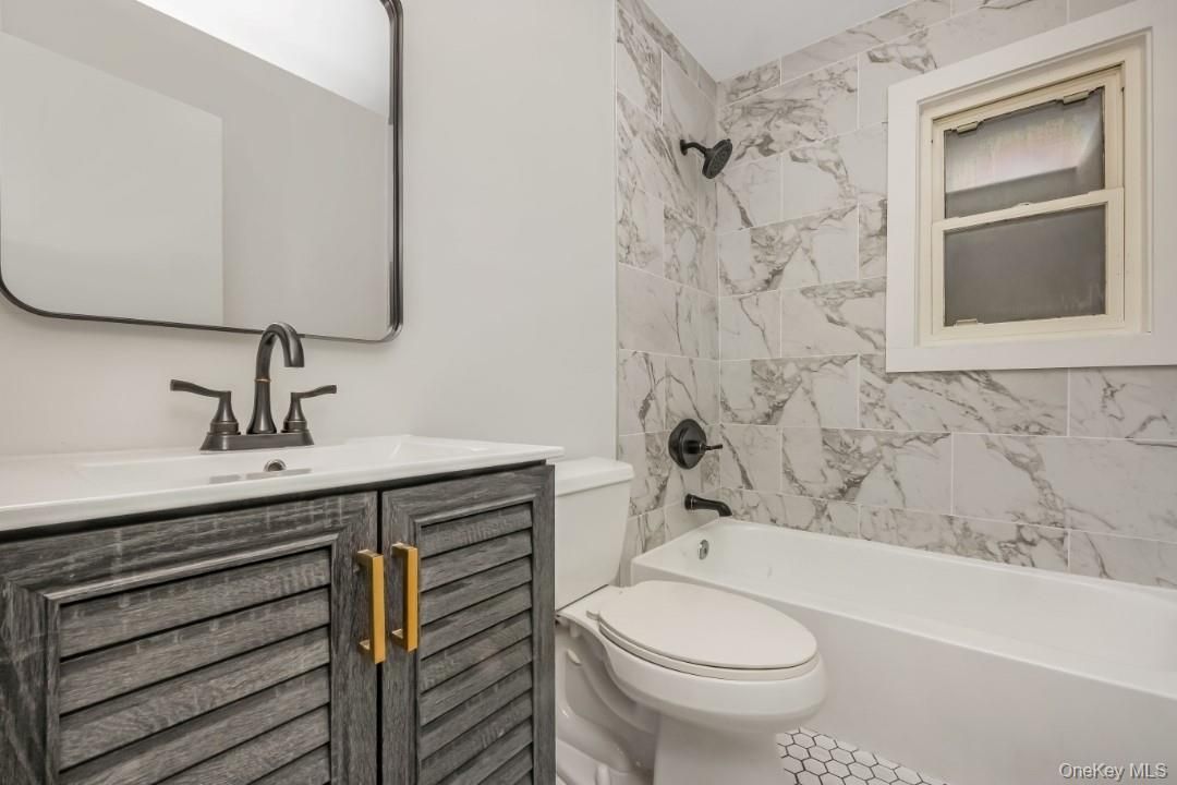 Bathroom, Interior, Marble Walls
