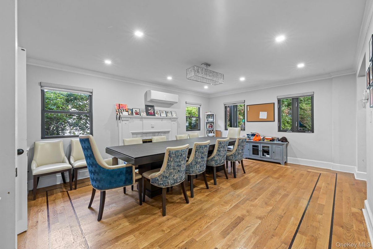 Dining room, Interior, Recessed Lighting, Wood Texture Flooring