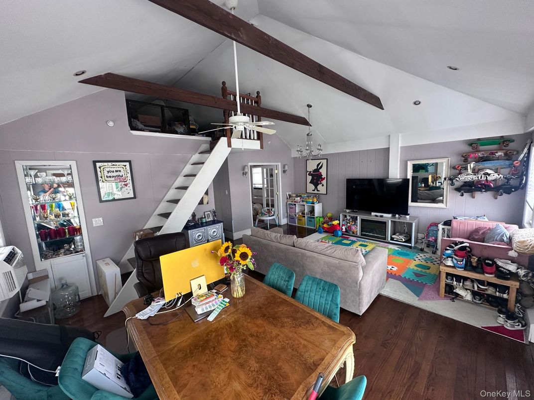Dining room, Interior, Living room, Pendant Lights, Recessed Lighting, Wooden Beams, Wood Texture Flooring