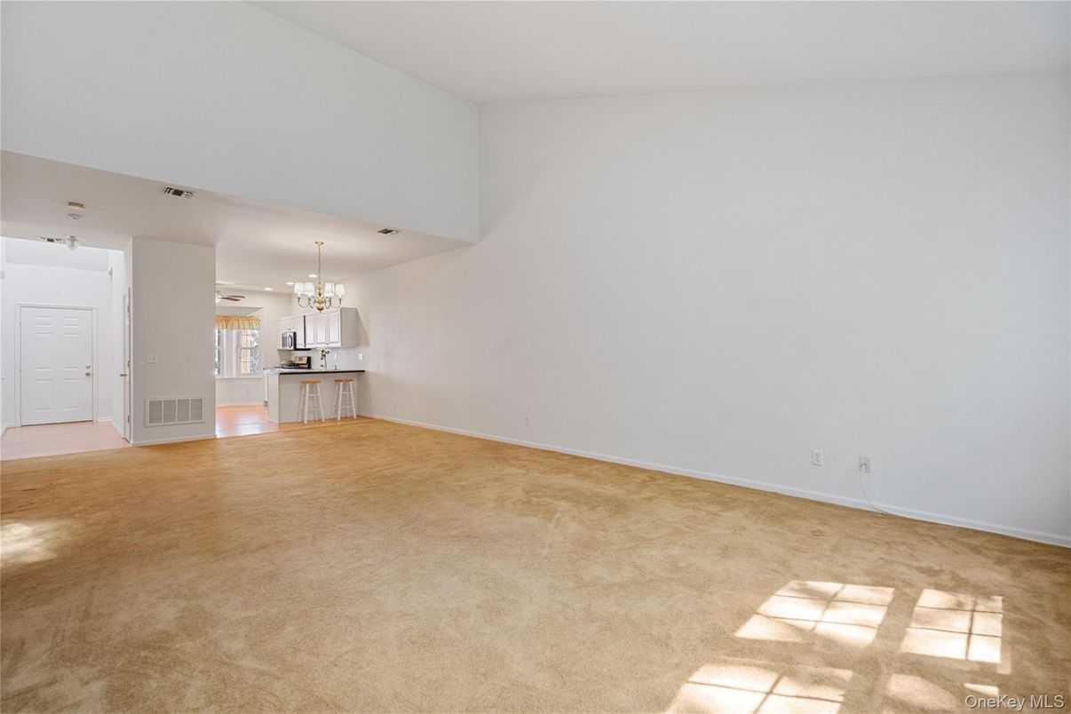 Chandelier, Empty room, Interior, Kitchen