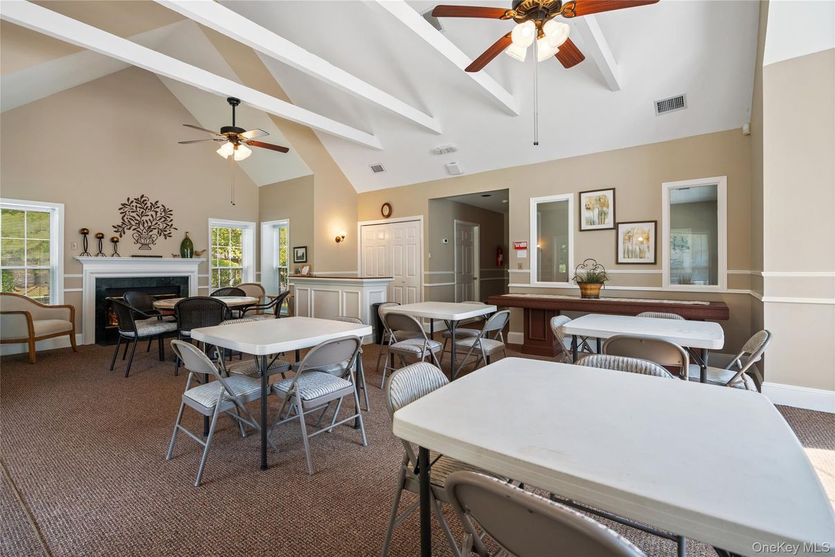 Dining room, Fireplace, Interior