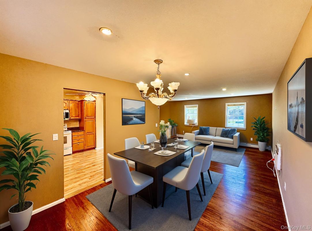Chandelier, Dining room, Interior, Living room, Recessed Lighting, Wood Texture Flooring