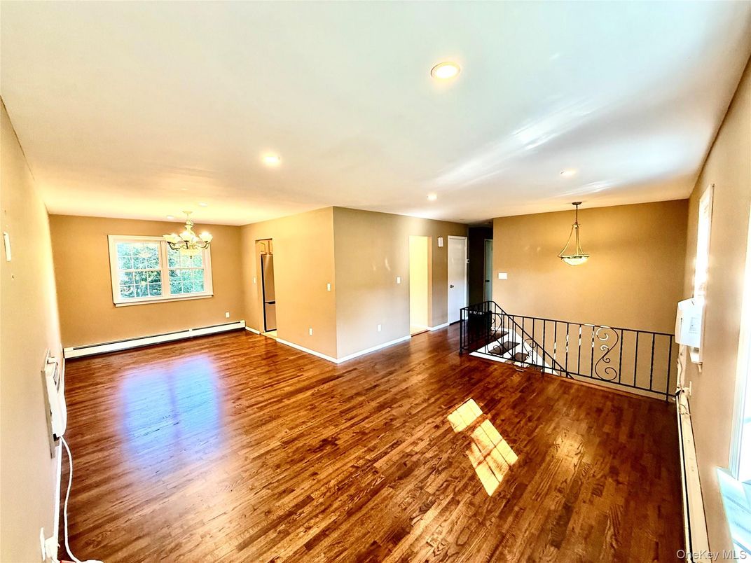 Chandelier, Empty room, Interior, Pendant Lights, Recessed Lighting, Wood Texture Flooring