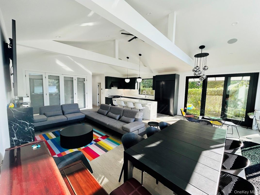 Dining room, Interior, Living room, Pendant Lights, Recessed Lighting
