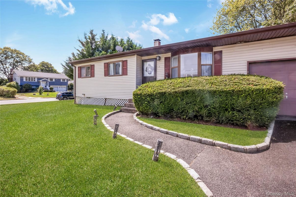 Backyard, Exterior, Facade, Ranch