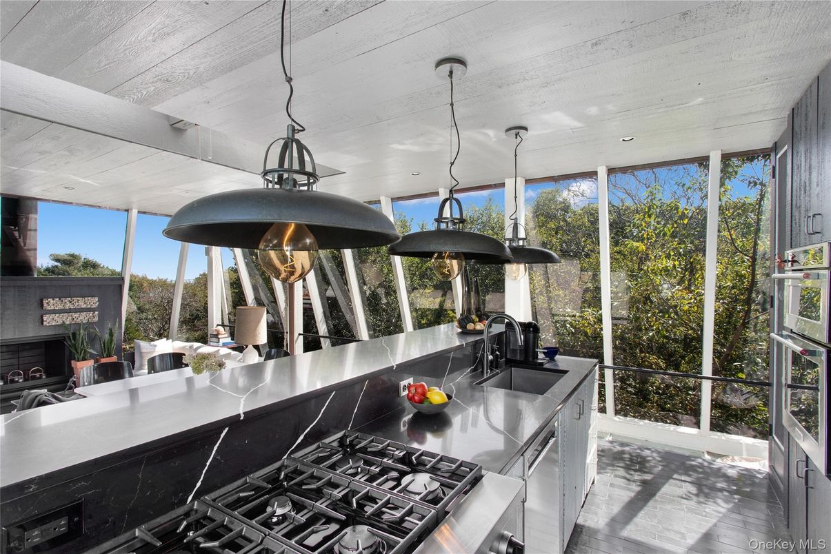 Fireplace, Interior, Kitchen, Pendant Lights