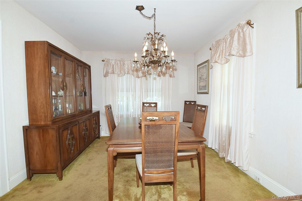 Chandelier, Dining room, Interior