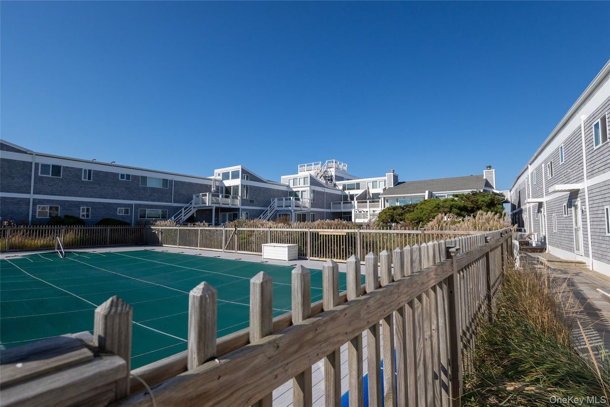 Exterior, Tennis Courts