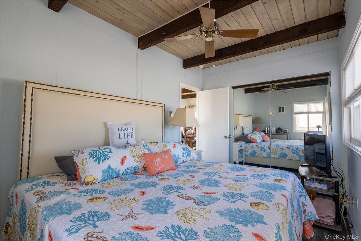 Bedroom, Interior, Wooden Beams, Wooden Ceilings