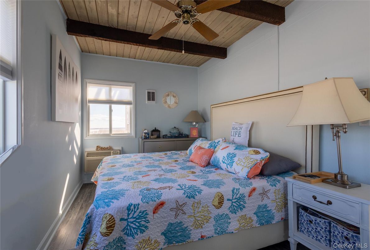 Bedroom, Interior, Wooden Beams, Wooden Ceilings, Wood Texture Flooring