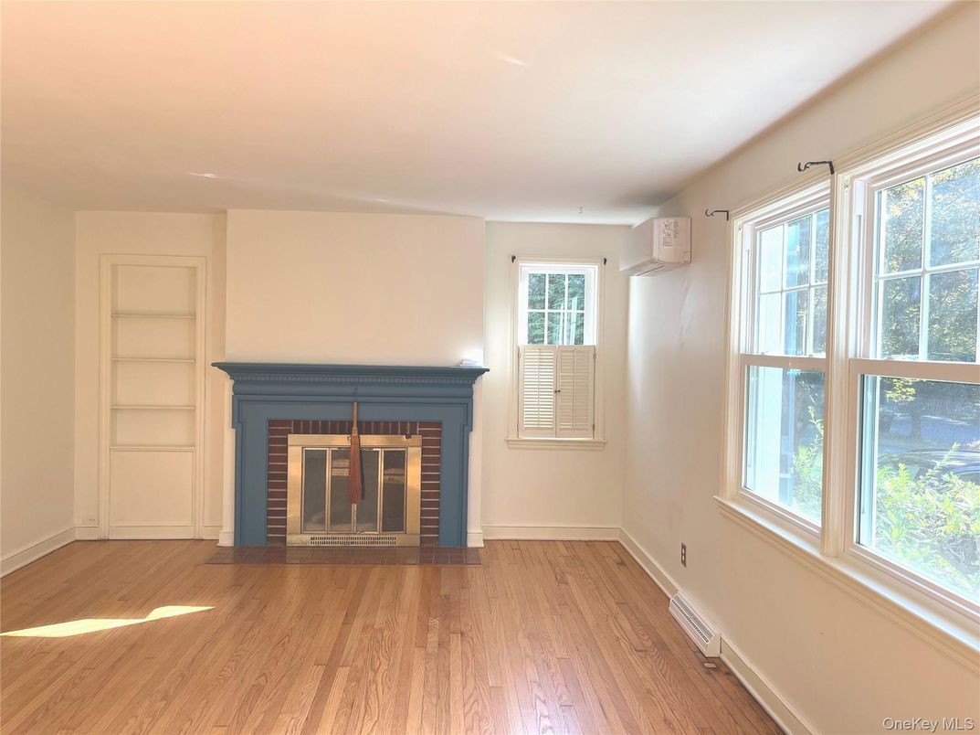 Empty room, Fireplace, Interior, Wood Texture Flooring