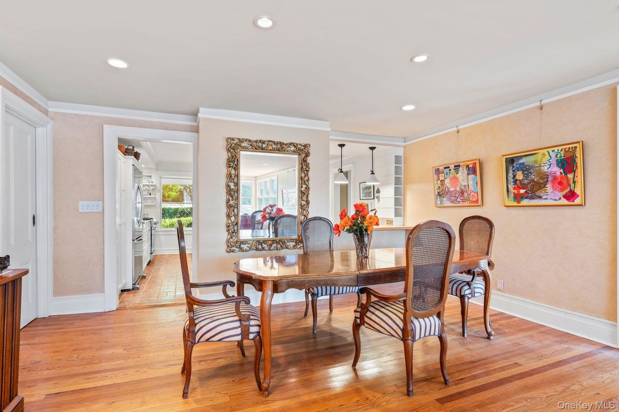 Dining room, Interior, Pendant Lights, Recessed Lighting, Wood Texture Flooring