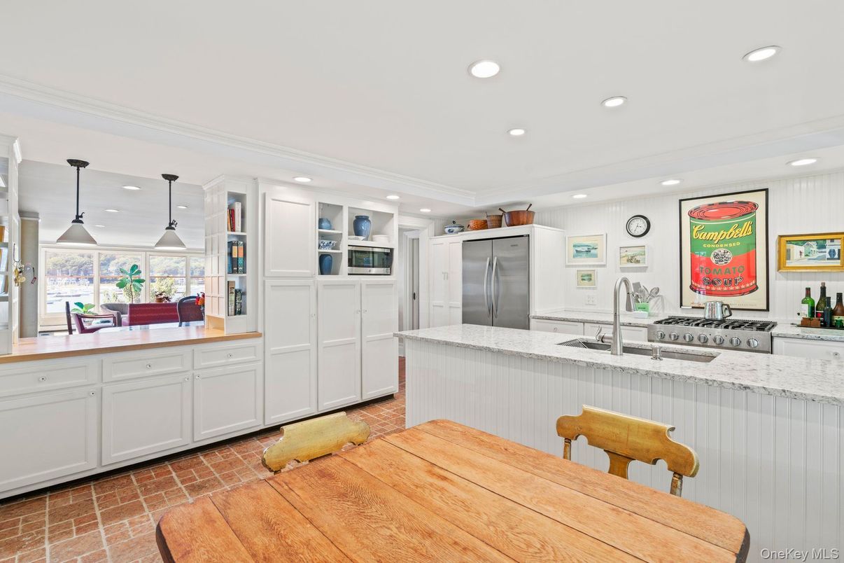 Interior, Kitchen, Pendant Lights, Recessed Lighting, Stainless Steel Appliances