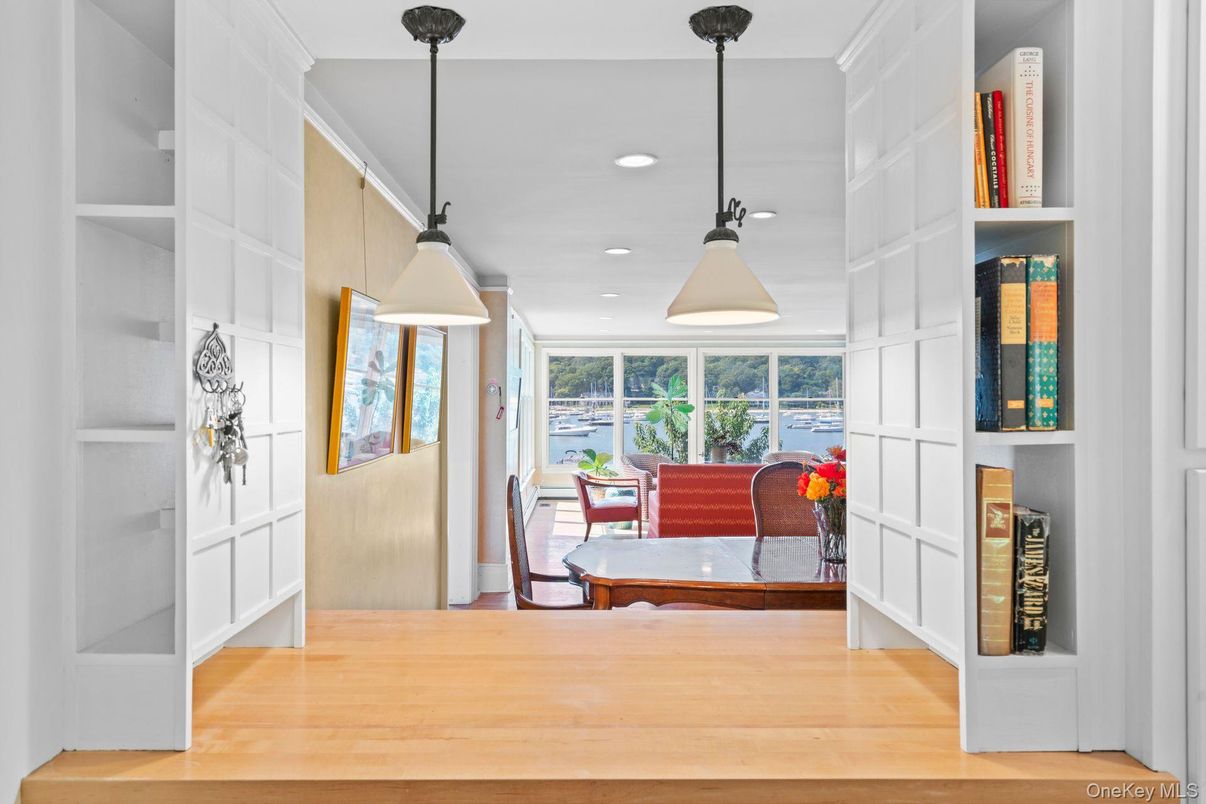Dining room, Interior, Pendant Lights, Recessed Lighting, Wood Texture Flooring