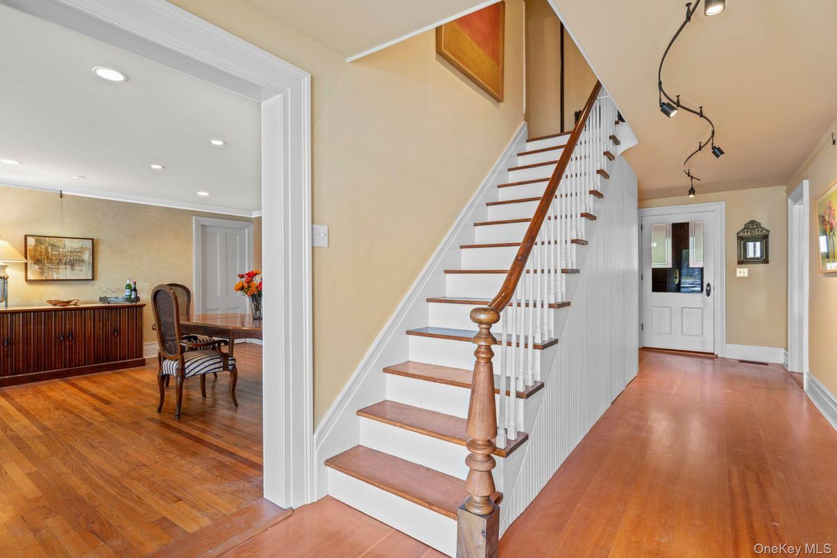 Dining room, Interior, Pendant Lights, Recessed Lighting, Wood Texture Flooring