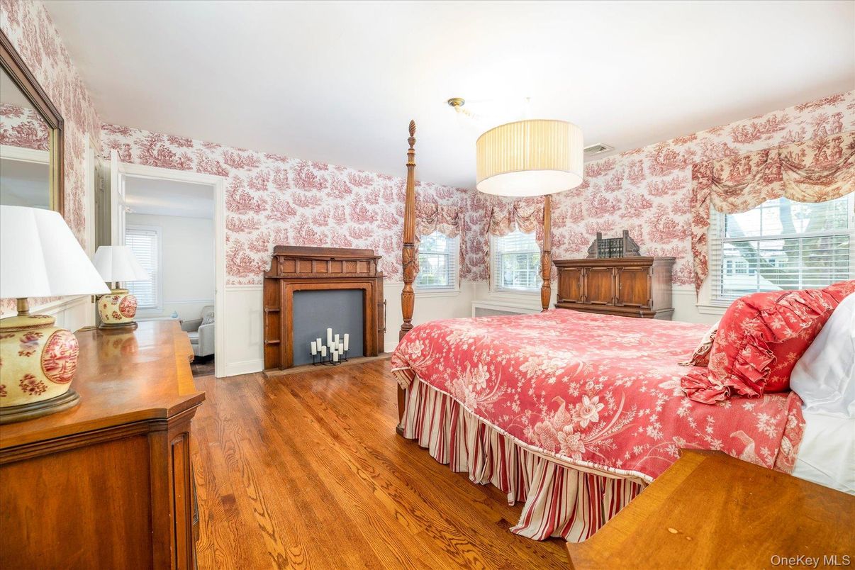 Bedroom, Fireplace, Interior, Wood Texture Flooring