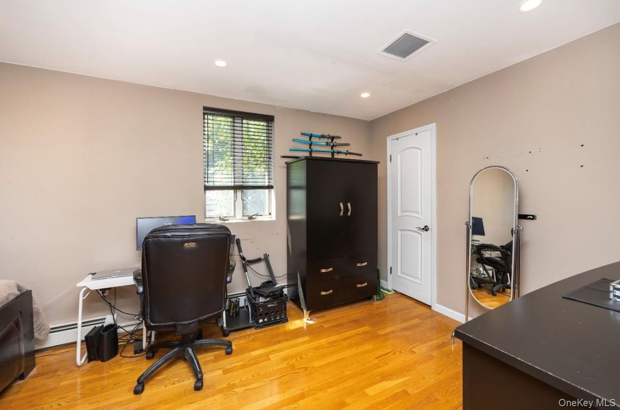 Home Office, Interior, Recessed Lighting, Wood Texture Flooring