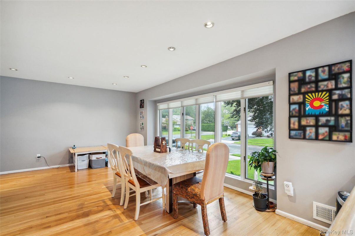 Dining room, Interior, Recessed Lighting, Wood Texture Flooring