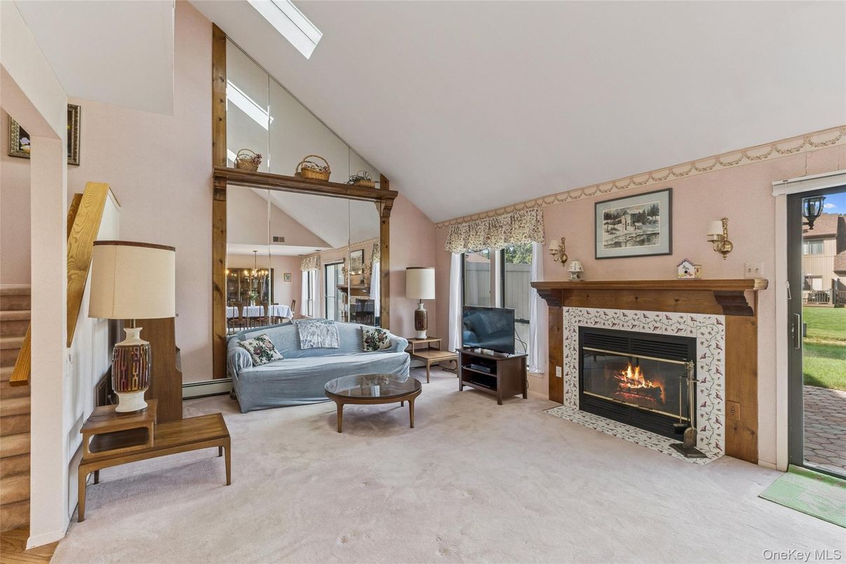Chandelier, Fireplace, Interior, Living room