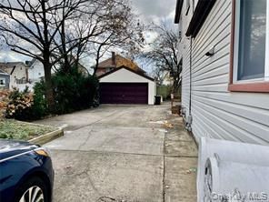 Detached Garage, Exterior
