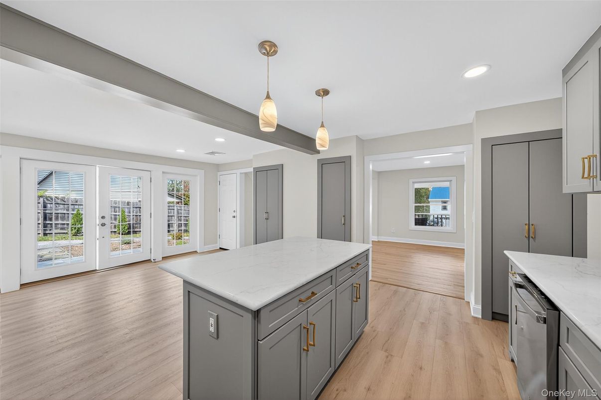 Interior, Kitchen, Pendant Lights, Recessed Lighting, Wood Texture Flooring