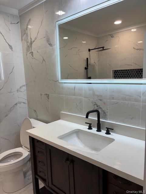 Bathroom, Dual Sink Vanities, Interior, Marble Walls, Recessed Lighting