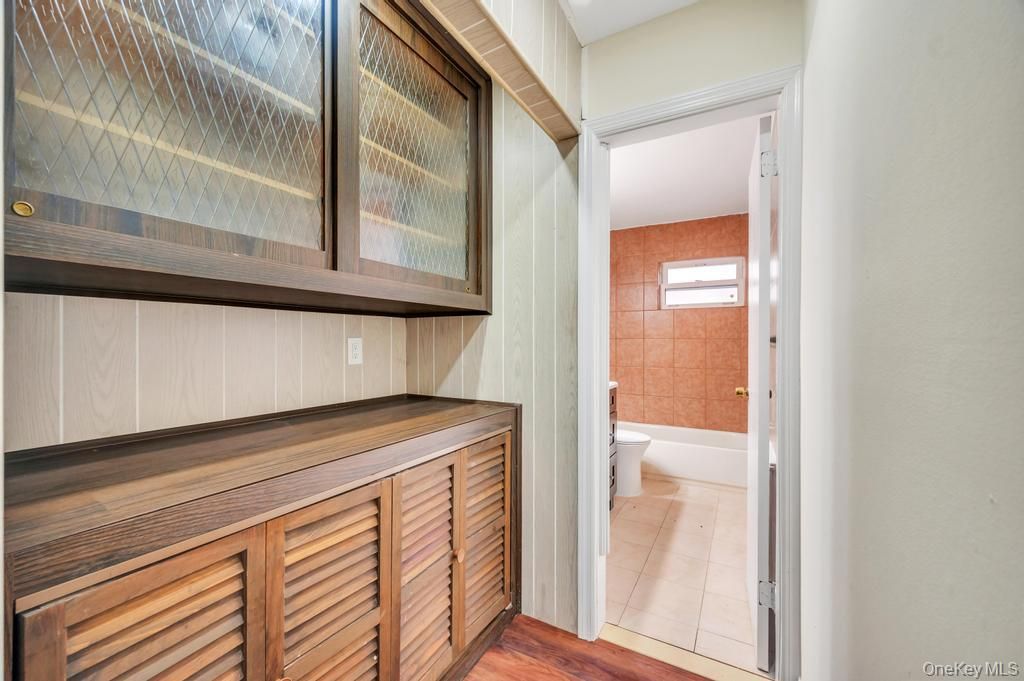 Bathroom, Interior, Recessed Lighting, Wood Texture Flooring