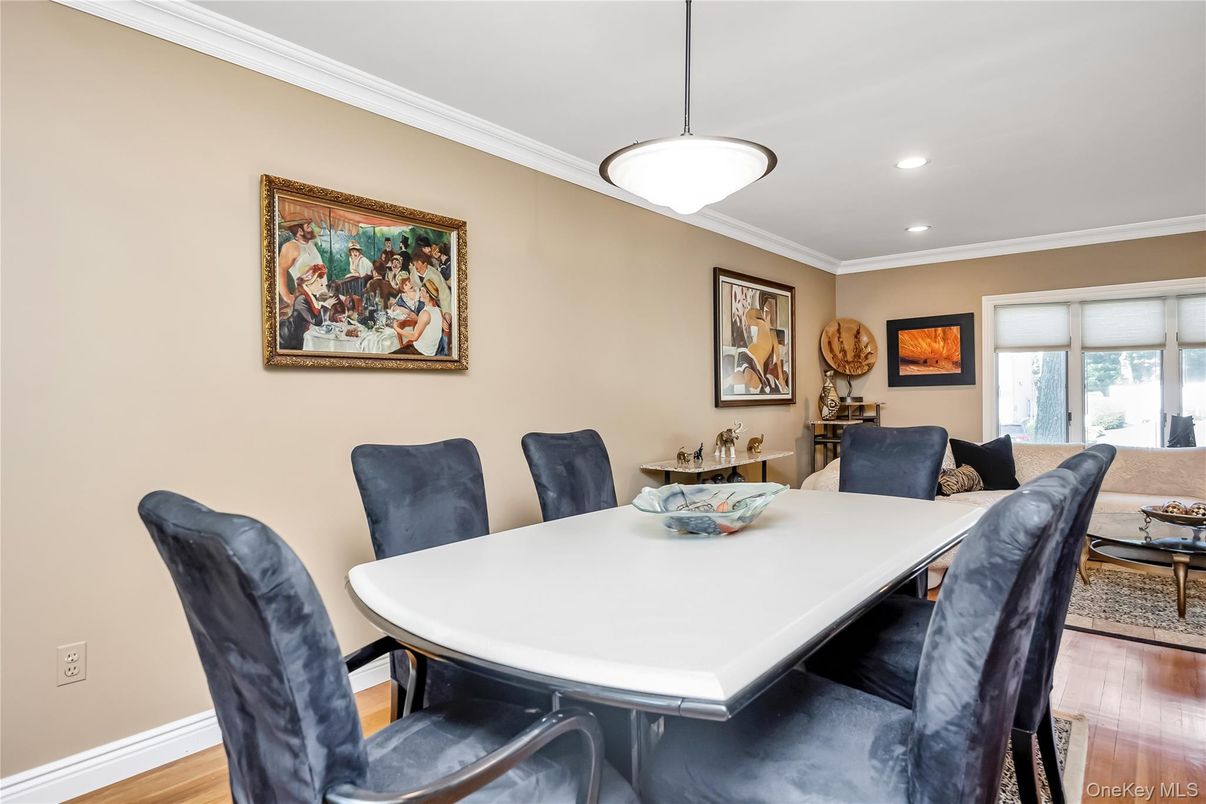 Dining room, Interior, Pendant Lights, Recessed Lighting, Wood Texture Flooring