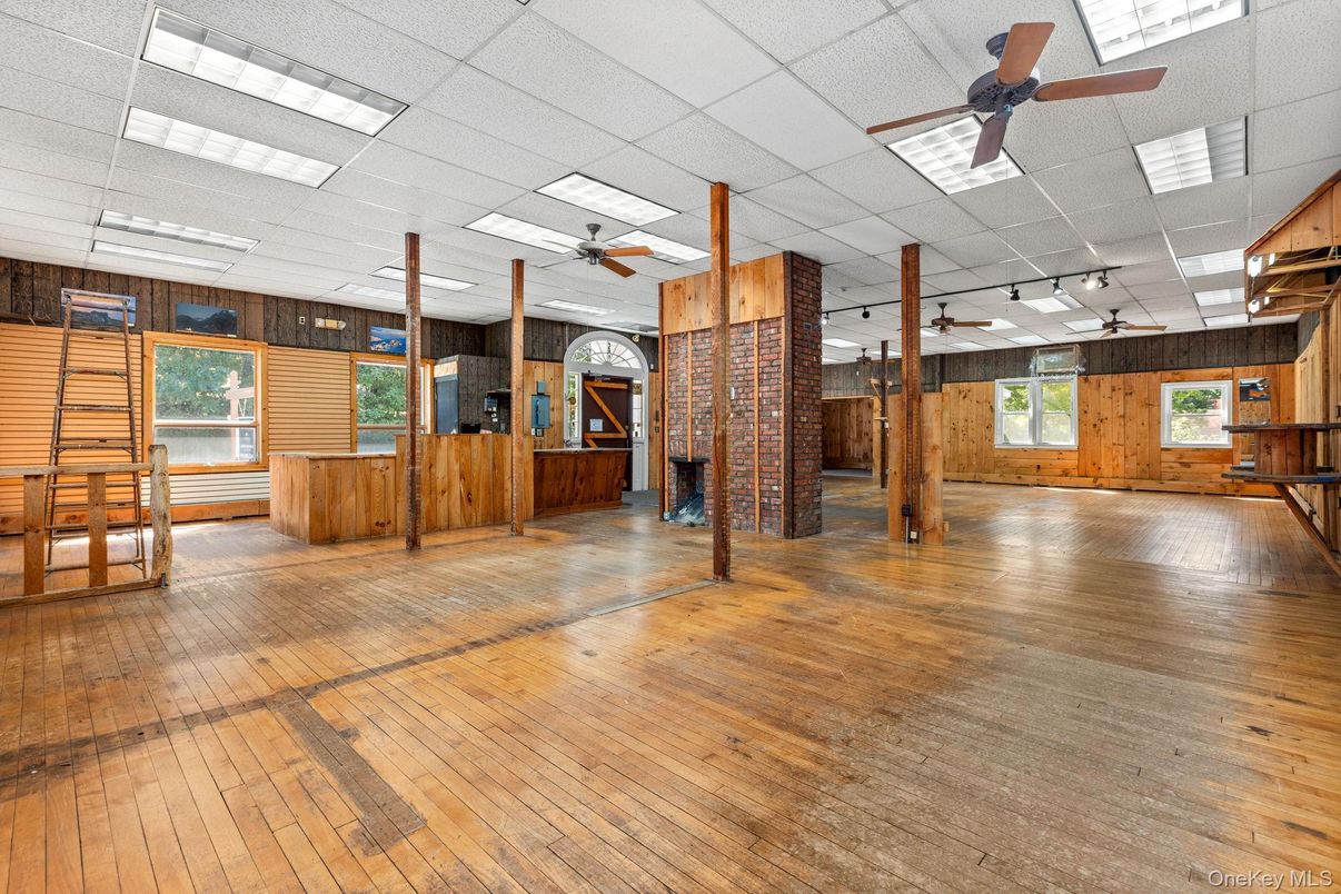 Empty room, Interior, Wood Texture Flooring, Wooden Walls