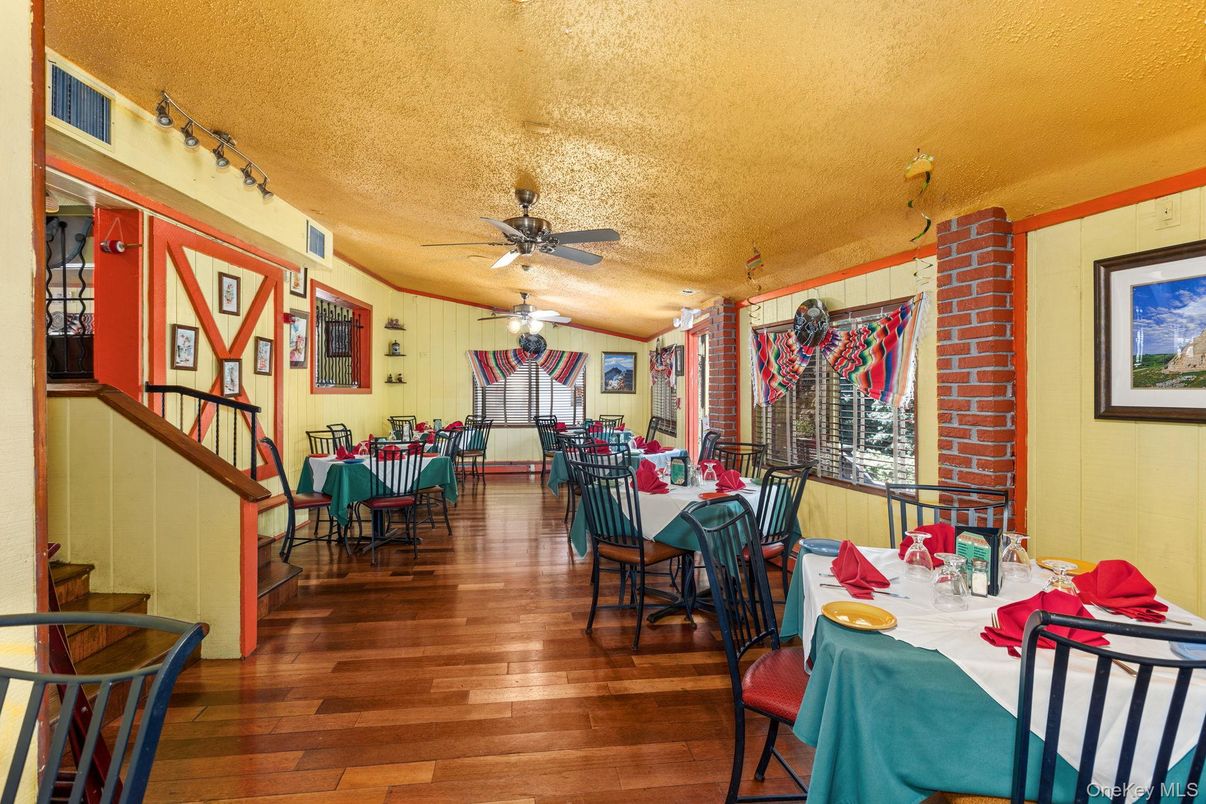 Dining room, Interior, Wood Texture Flooring