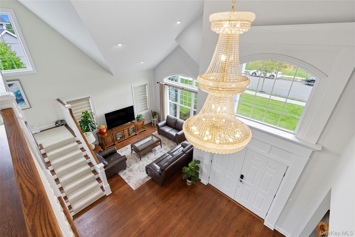 Chandelier, Interior, Living room, Recessed Lighting, Wood Texture Flooring