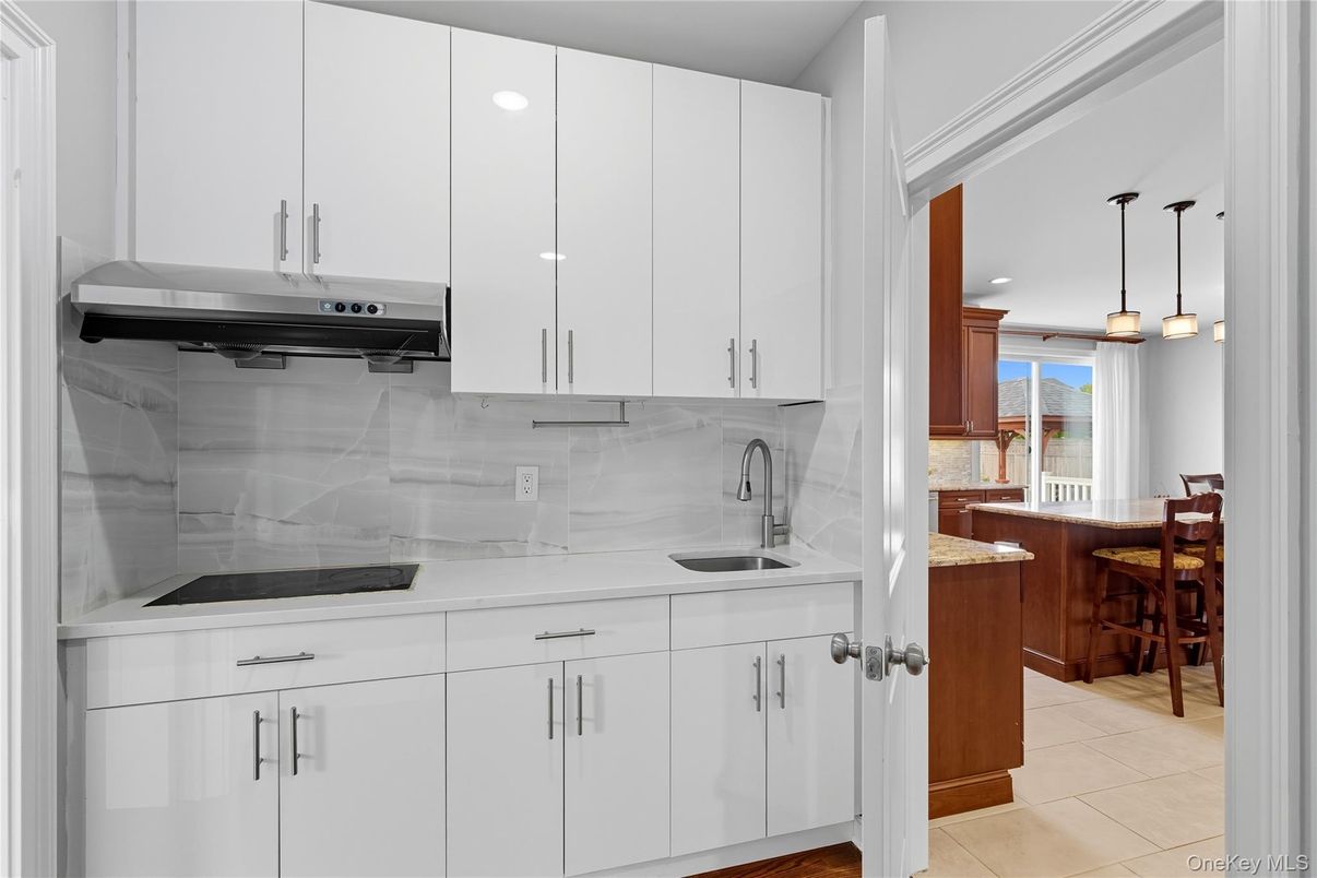 Dining room, Interior, Kitchen, Pendant Lights, Recessed Lighting