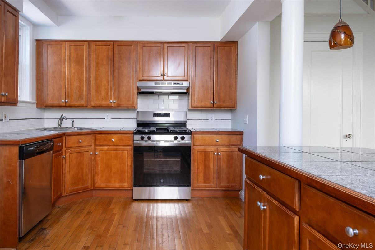 Interior, Kitchen, Pendant Lights, Stainless Steel Appliances, Wood Texture Flooring