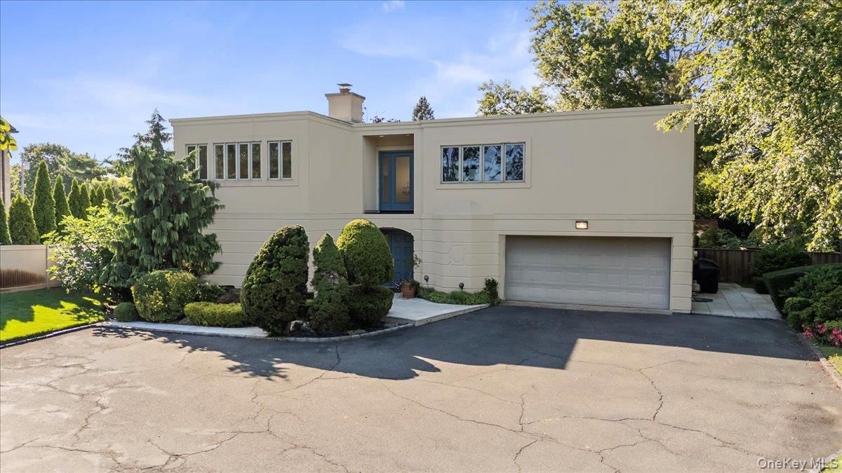 Attached, Exterior, Facade, Raised Ranch