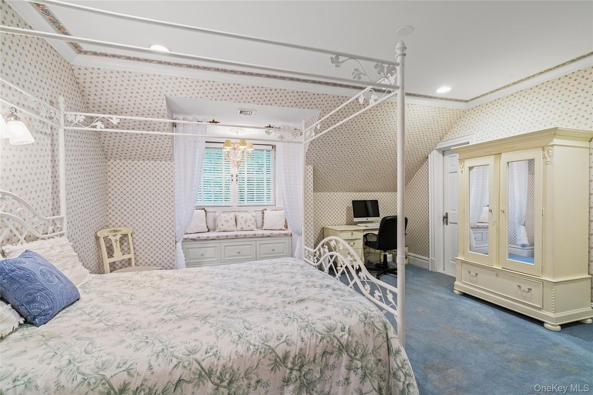 Bedroom, Chandelier, Home Office, Interior, Recessed Lighting
