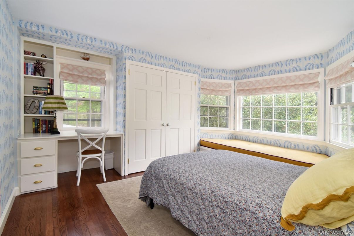 Bedroom, Home Office, Interior, Wood Texture Flooring